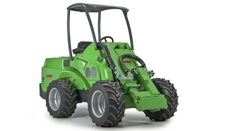 700-SERIES Avant Loaders
