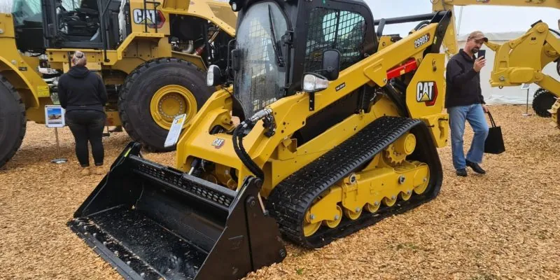 Heavy machinery display