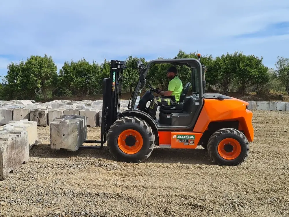 2.5 Ton 4WD Forklift